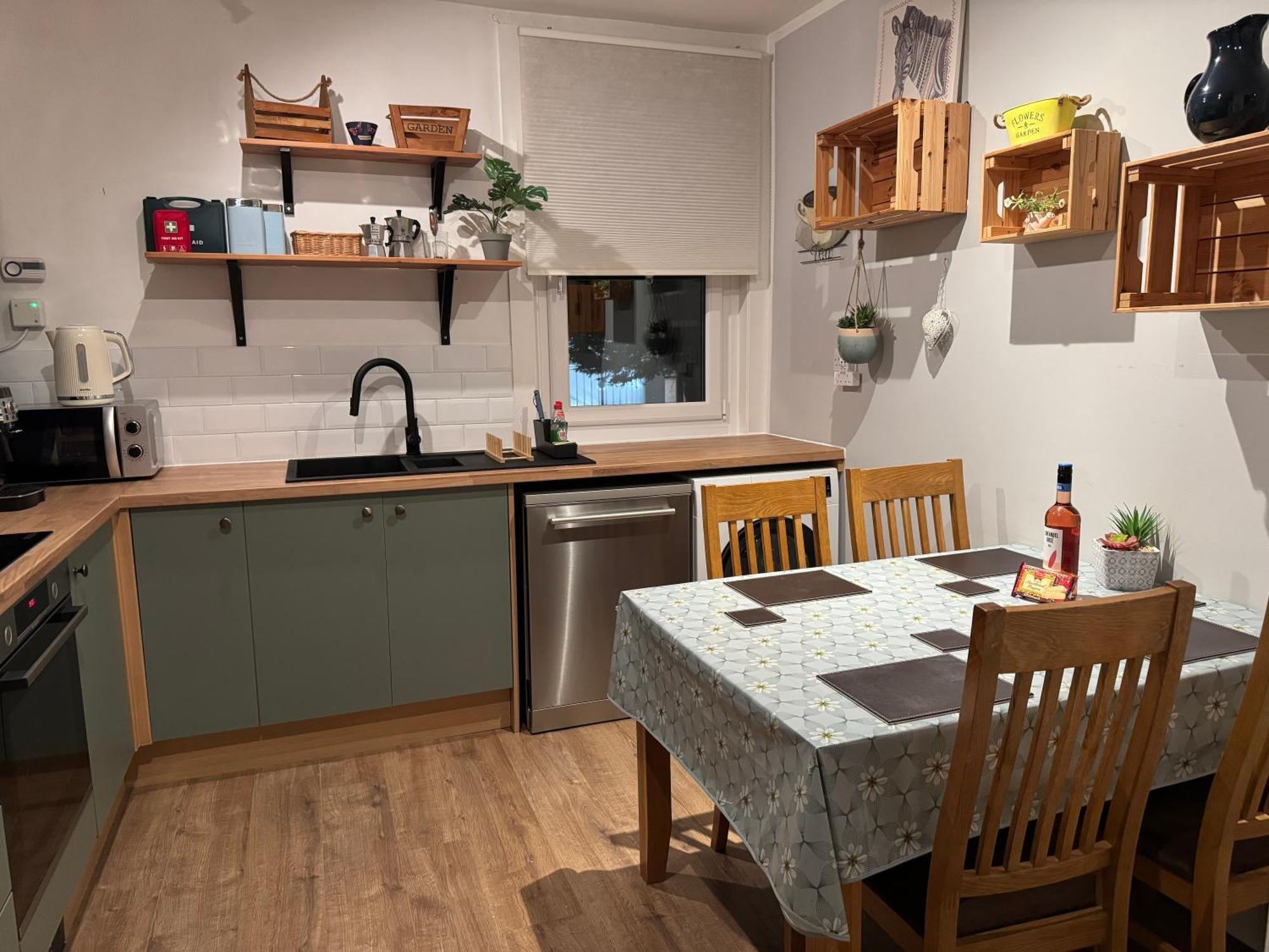Maria- Bright And Modern City Center Apartment . EDI Exterior photo